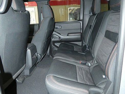 Used 2023 Nissan Frontier PRO-4X w/ Pro Convenience Package image 25