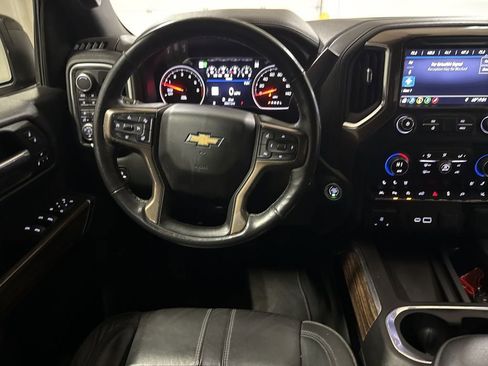 Used 2019 Chevrolet Silverado 1500 High Country w/ High Country Premium Package image 11