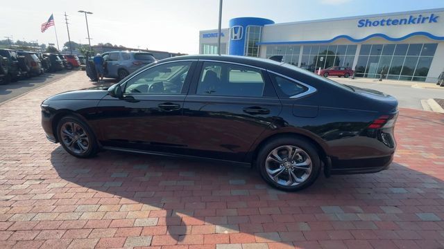 Certified 2024 Honda Accord EX image 8