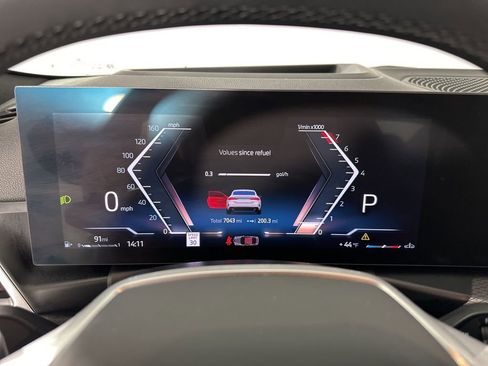 Used 2025 BMW 430i xDrive Coupe w/ Premium Package image 16