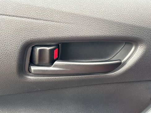 Used 2023 Toyota Corolla LE image 7