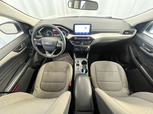 Used 2022 Ford Escape SE image 13