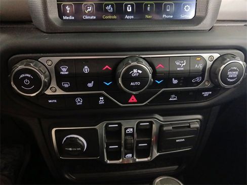 Used 2021 Jeep Gladiator Sport image 14