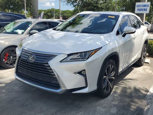 Used 2018 Lexus RX 350 FWD w/ Premium Package image 3