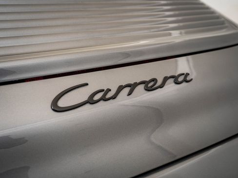 Used 2001 Porsche 911 Carrera image 18