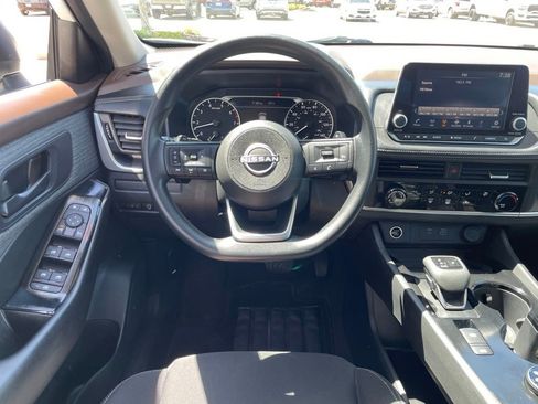 Used 2023 Nissan Rogue S AWD/4WD image 12