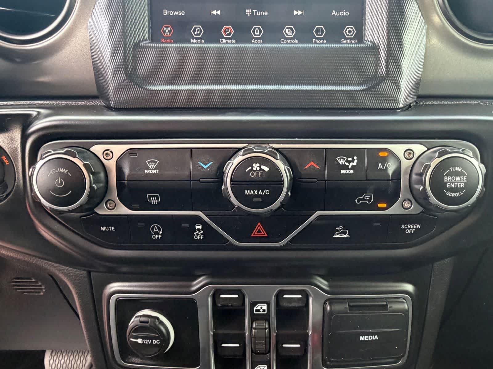 Used 2023 Jeep Wrangler Unlimited Sport AWD/4WD image 26