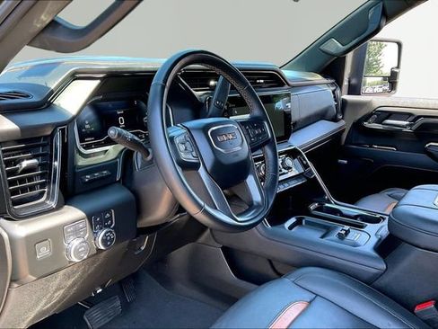 Used 2024 GMC Sierra 2500 AT4 w/ AT4 Premium Plus Package AWD/4WD image 12