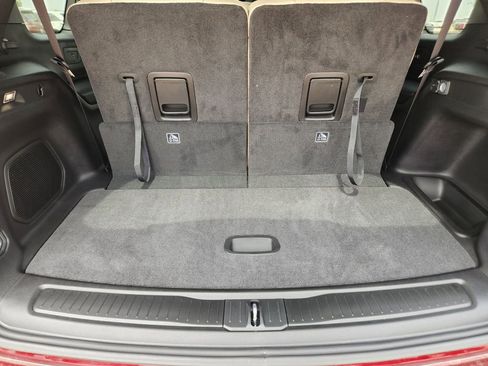 New 2026 Jeep Grand Cherokee L Limited RWD image 21