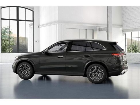 New 2025 Mercedes-Benz GLC 300 4MATIC image 32