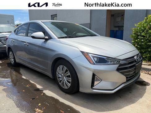 Used 2019 Hyundai Elantra SE w/ Cargo Package FWD image 1