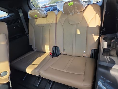 New 2026 Kia Sorento SX Prestige AWD/4WD image 10