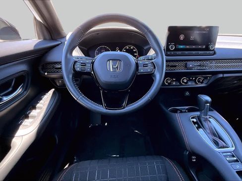 Used 2024 Honda HR-V Sport image 5