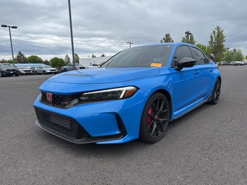 Used 2024 Honda Civic Type R image 3