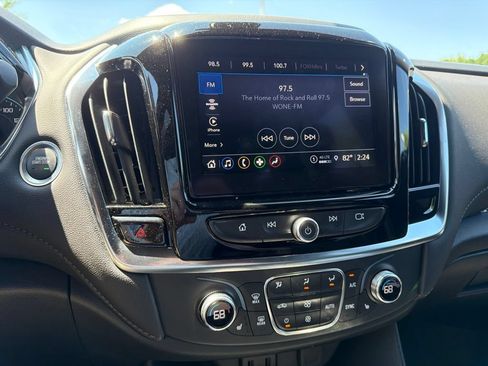 Certified 2024 Chevrolet Traverse LT w/ Midnight/Sport Edition AWD/4WD image 9