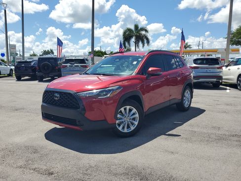 Used 2023 Toyota Corolla Cross LE image 33