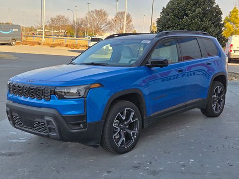 New 2026 Jeep Cherokee Overland w/ Trailer Tow Group image 3