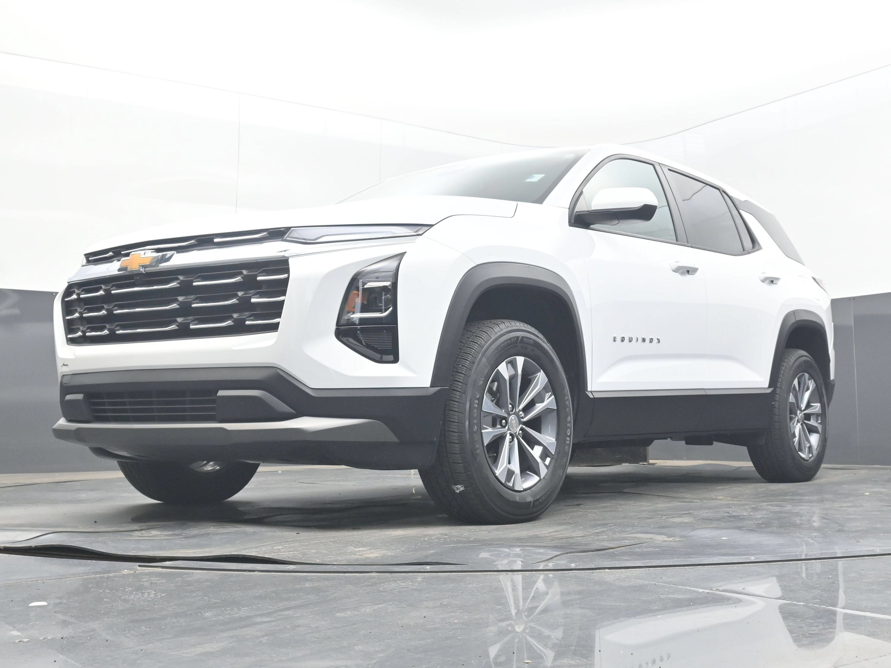 Used 2026 Chevrolet Equinox LT FWD image 27