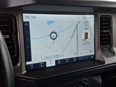Used 2022 Ford Bronco Outer Banks AWD/4WD image 3