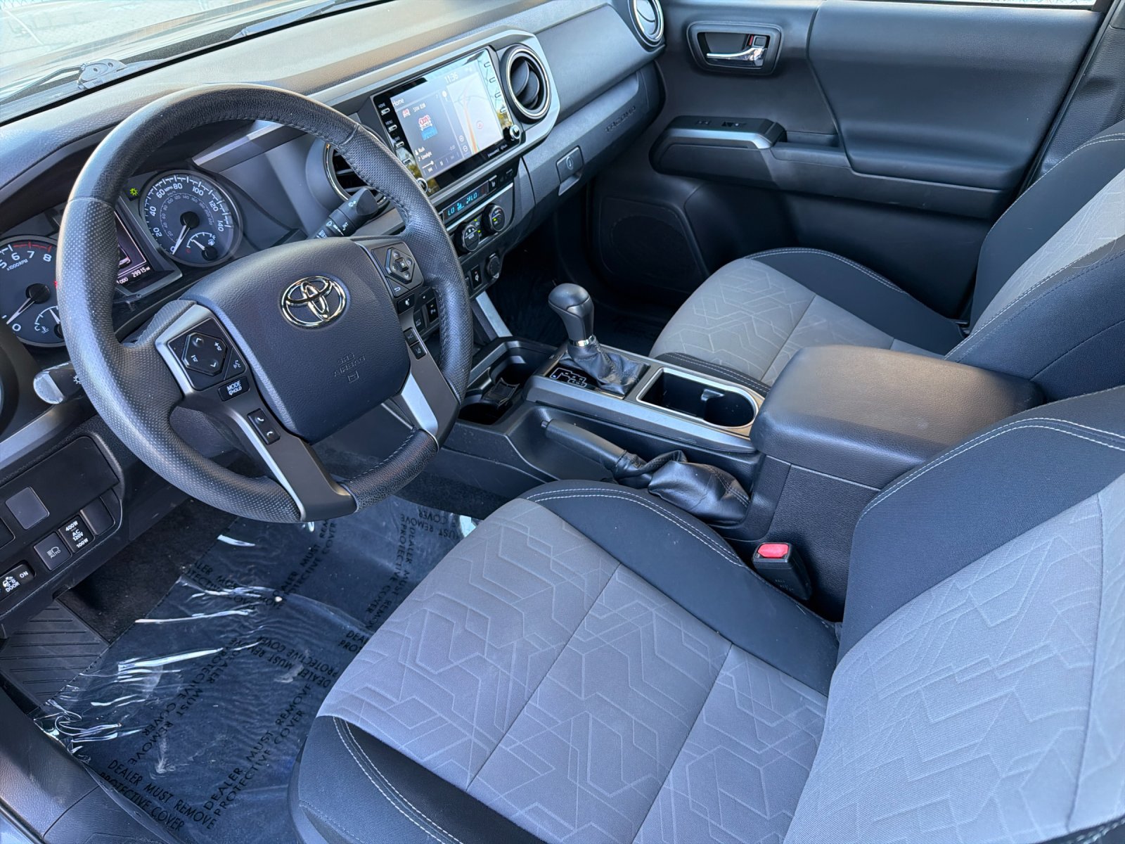 Used 2020 Toyota Tacoma 2WD Double Cab image 9