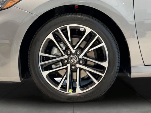 New 2026 Toyota Camry XLE FWD image 32