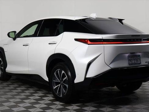 Certified 2023 Lexus RZ 450e Premium w/ Technology Package AWD/4WD image 6