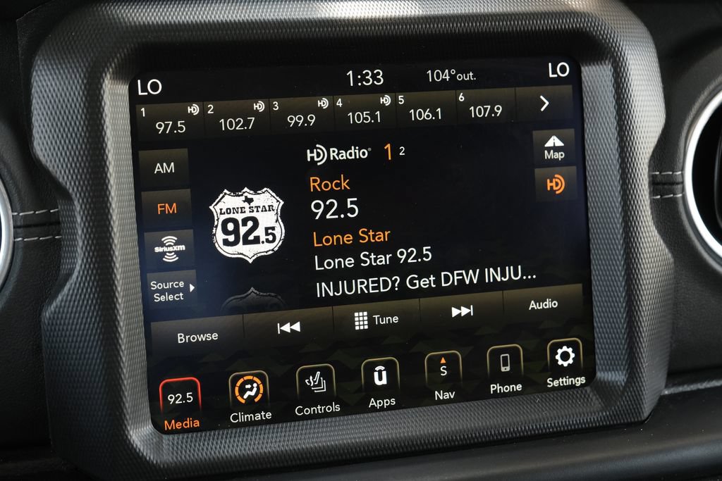 Used 2022 Jeep Wrangler Unlimited Sahara w/ Cold Weather Group AWD/4WD image 40