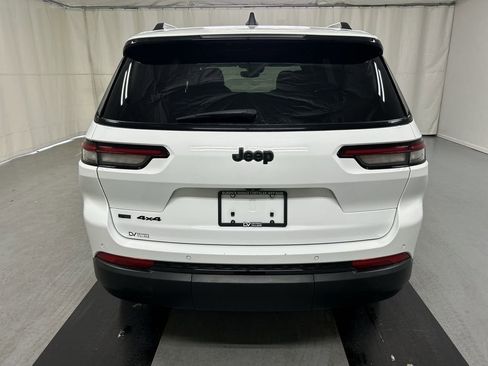 Used 2021 Jeep Grand Cherokee L Laredo image 21