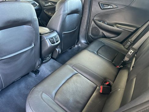 Used 2024 Chevrolet Malibu LT FWD image 11