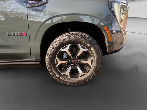New 2026 GMC Yukon XL AT4 w/ AT4 Premium Package AWD/4WD image 30