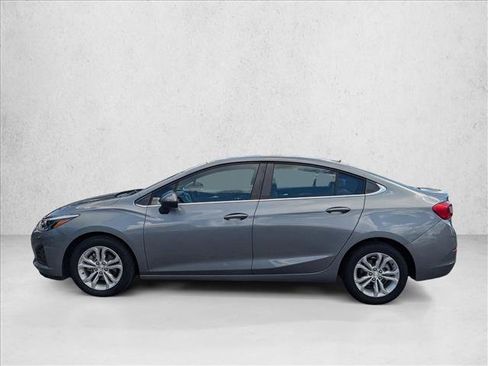 Used 2019 Chevrolet Cruze LT FWD image 9