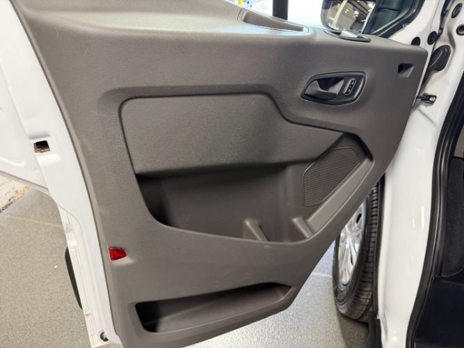 Used 2023 Ford Transit 350 XLT RWD image 9