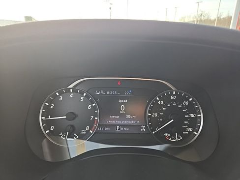 Used 2022 Nissan Frontier SV w/ Technology Package image 14