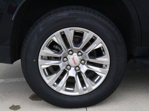 Used 2024 GMC Yukon Denali AWD/4WD image 8