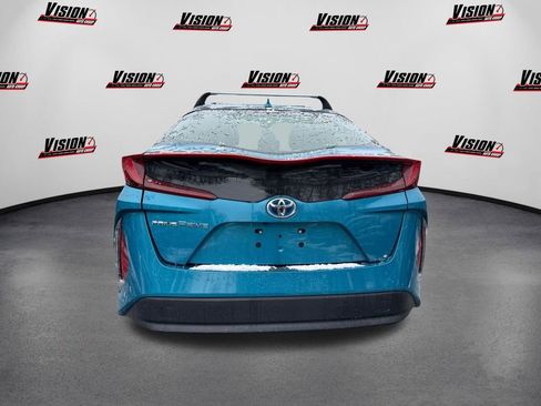 Used 2020 Toyota Prius Prime XLE image 6