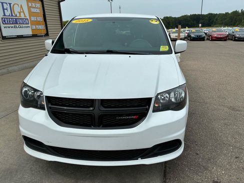 Used 2015 Dodge Grand Caravan SE FWD image 2