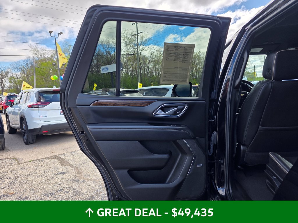 Used 2024 Chevrolet Tahoe Premier AWD/4WD image 25