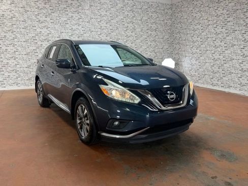Used 2017 Nissan Murano SV FWD image 1