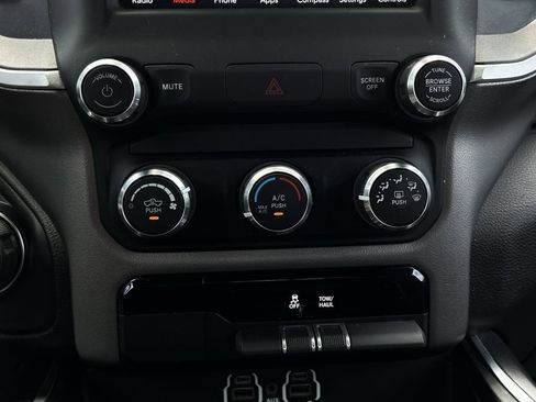 Used 2020 RAM 1500 Lone Star RWD image 21