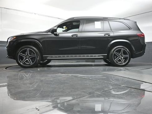 Used 2024 Mercedes-Benz GLS 450 4MATIC image 39