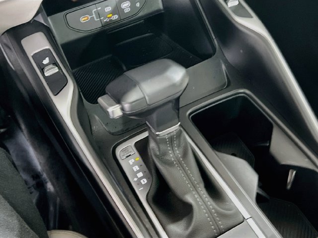 Certified 2024 Kia Sorento S w/ Panoramic Sunroof Package FWD image 17