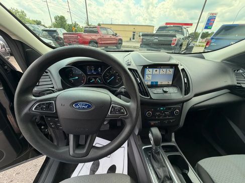 Used 2019 Ford Escape SE FWD image 15