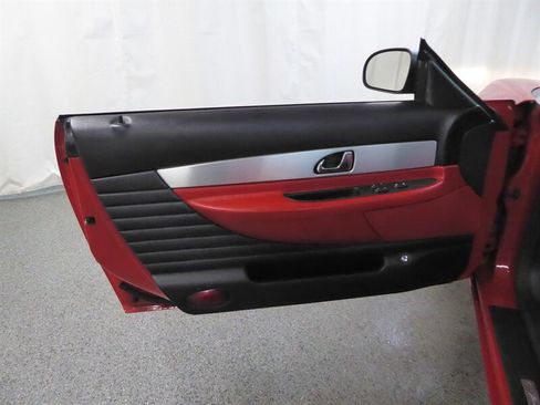 Used 2003 Ford Thunderbird Deluxe image 26