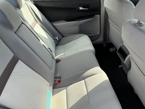 Used 2013 Toyota Camry LE image 8