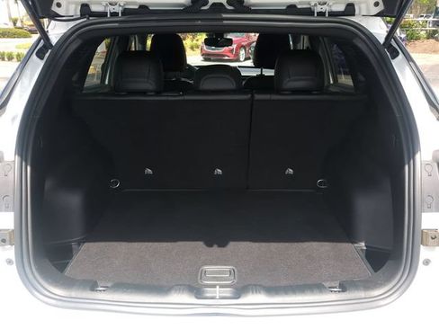 Used 2025 Jeep Compass Trailhawk AWD/4WD image 14