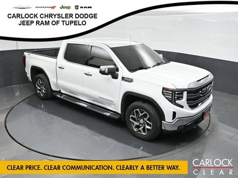 Used 2022 GMC Sierra 1500 SLT w/ SLT Premium Plus Package AWD/4WD image 34
