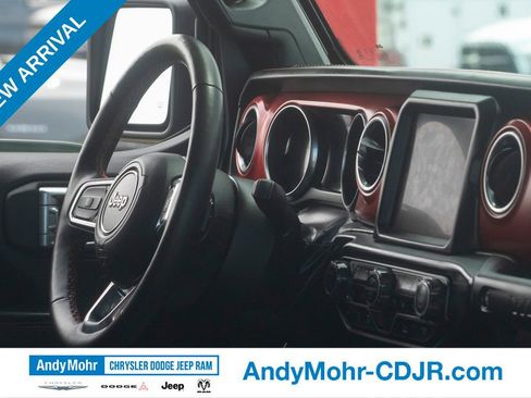 Used 2023 Jeep Wrangler Rubicon w/ Cold Weather Group AWD/4WD image 63
