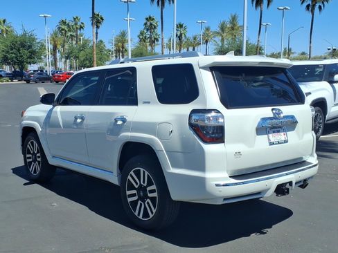 Certified 2022 Toyota 4Runner Limited AWD/4WD image 6