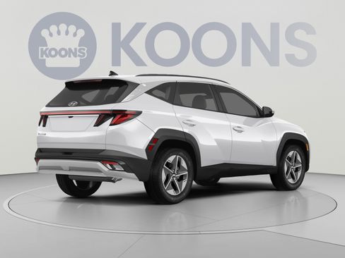 Used 2026 Hyundai Tucson SEL Plus AWD/4WD image 4