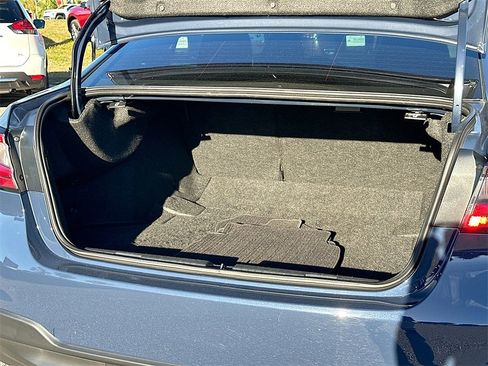 Used 2024 Subaru Legacy Premium image 26